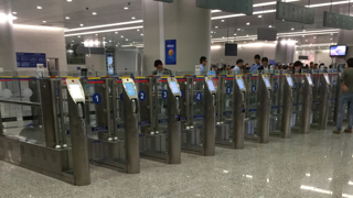 浦東空港の自動化ゲート